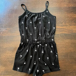 Cat & Jack Black Adjustable Girls Romper size smalll 6/7 Palm Trees